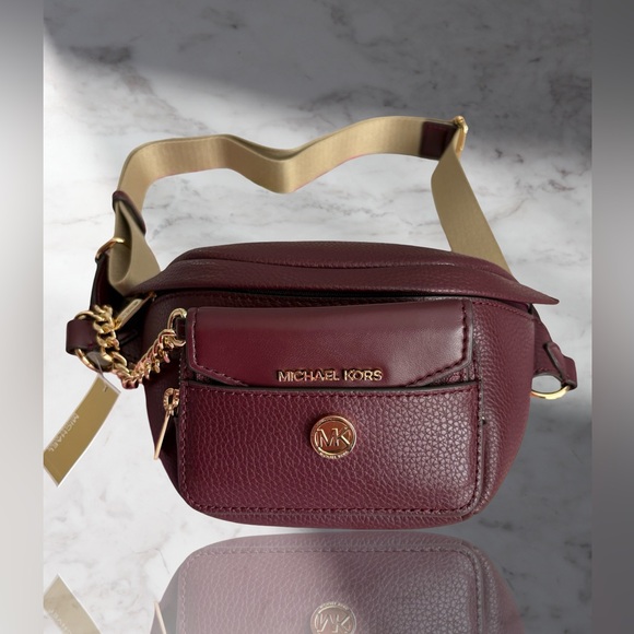 Michael Kors Maisie in Small Leather Waist pack Fanny pack